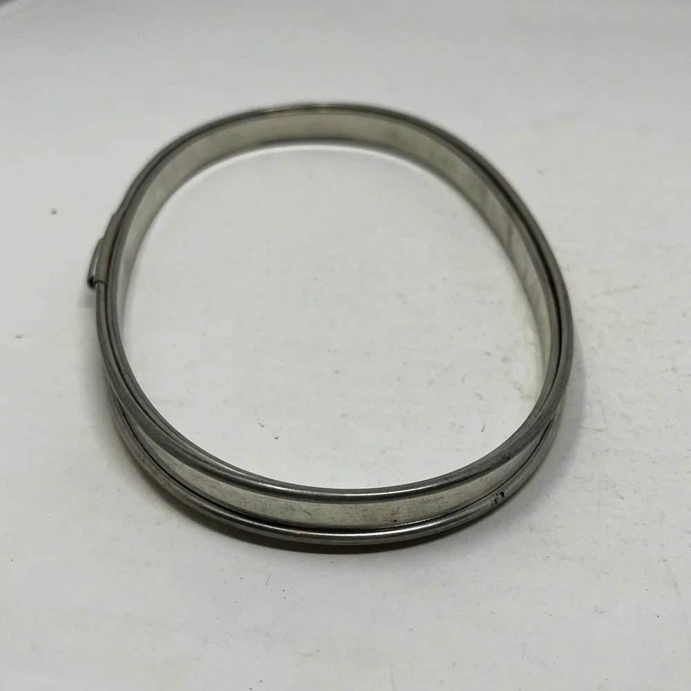 Vintage Metal Embroidery Hoops Set Round and Oval Silver Tone Tension Spring